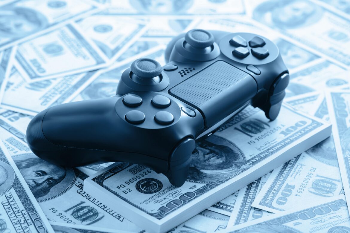 How to earn money from gaming.